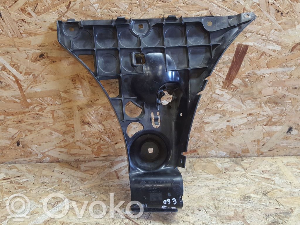 BMW 5 E60 E61 Soporte de montaje del parachoques trasero 