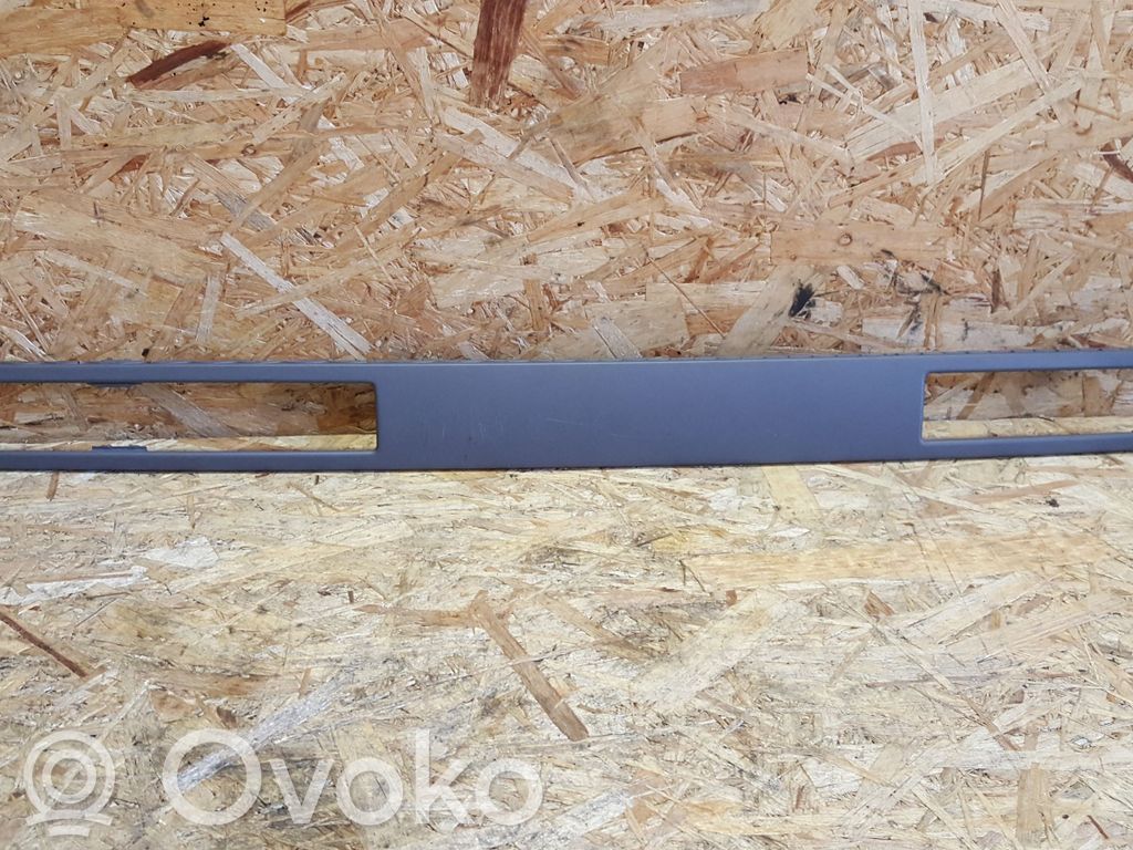 Panel trim   30791504