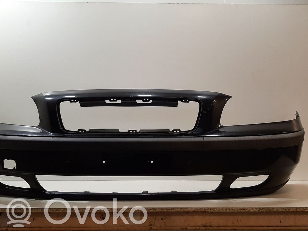 Volvo V70 Etupuskuri 