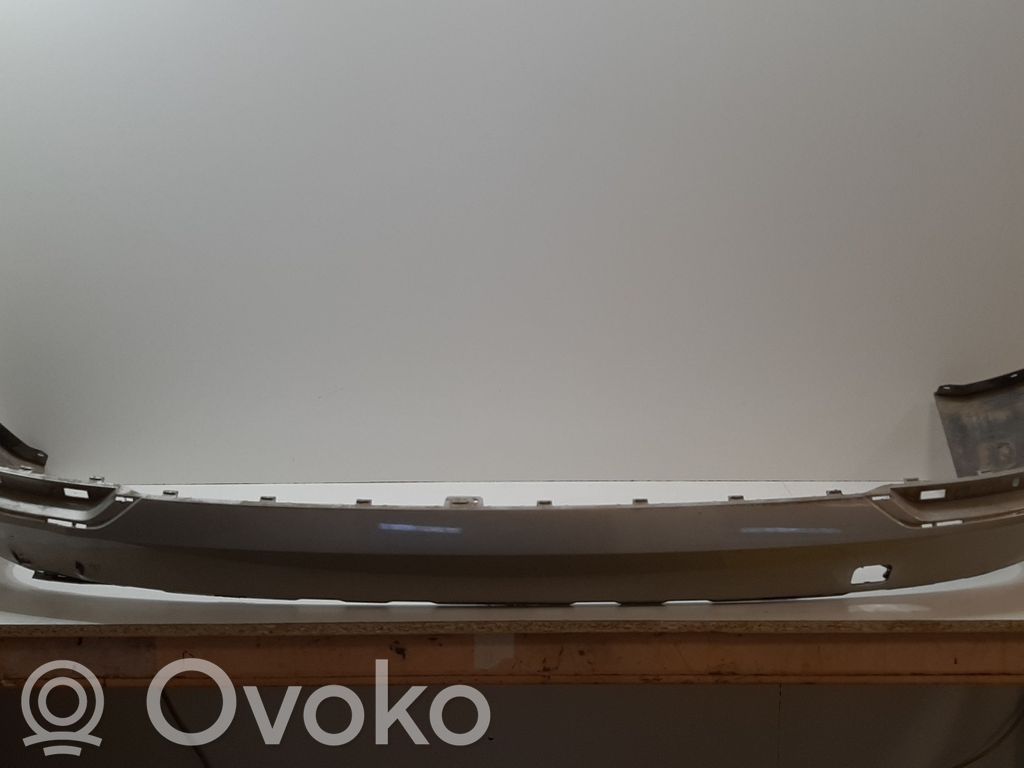 Volvo XC90 Apakšējā bampera daļa 