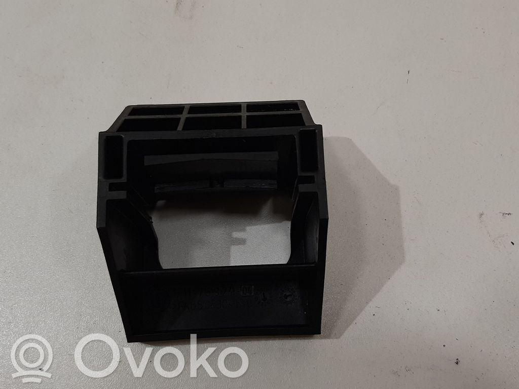 BMW 5 E60 E61 Fixation de radiateur 