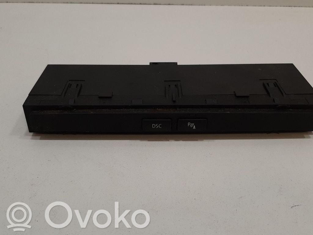 Parking (PDC) sensor switch   6938310