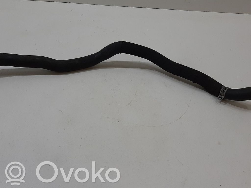 Engine coolant pipe/hose   6951946