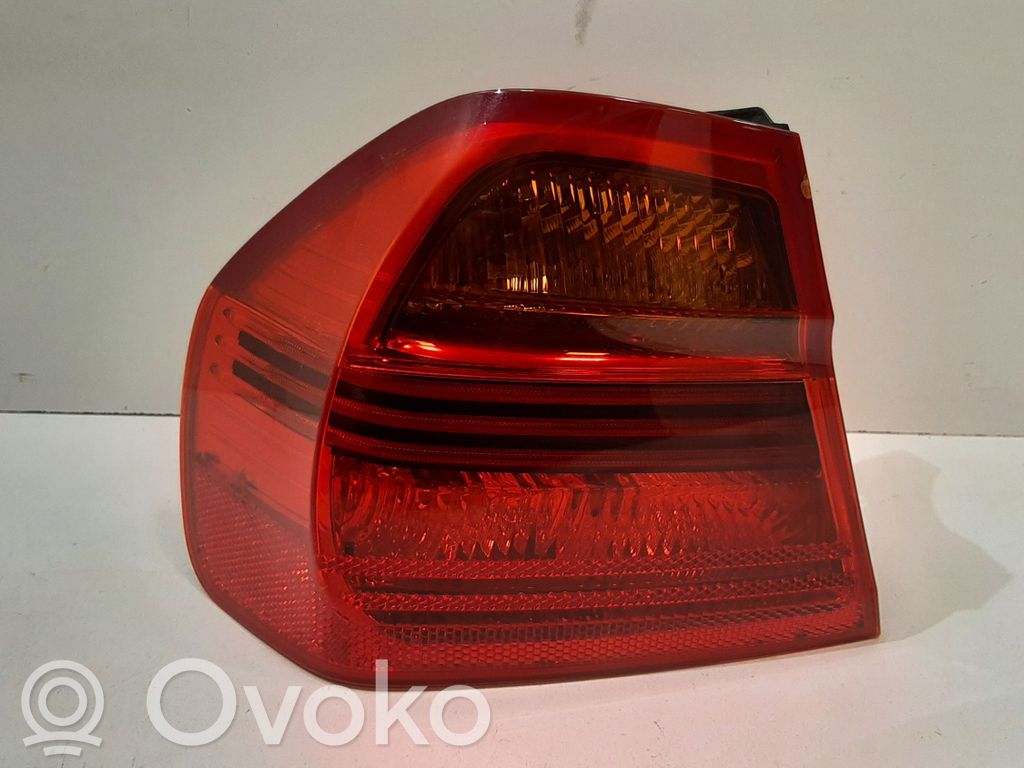 Rear/tail lights   6937457,276301