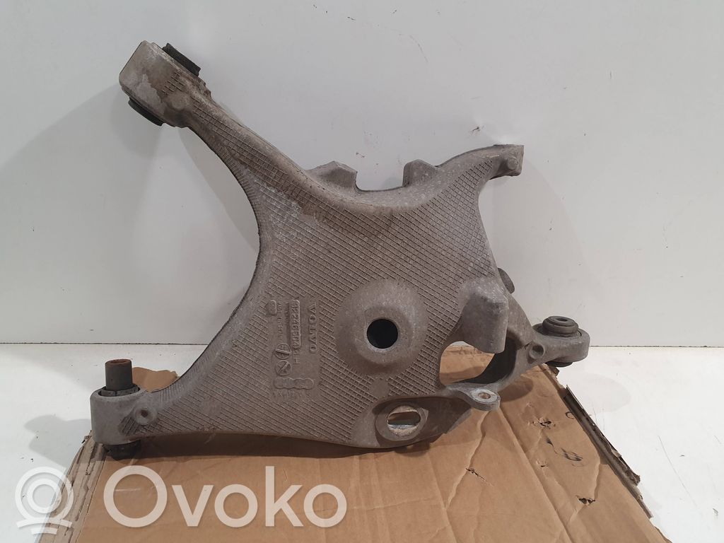Volvo S90, V90 Górny wahacz tylny 