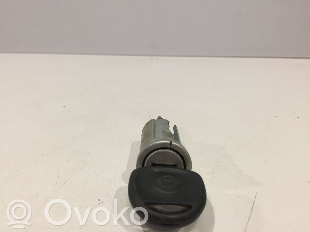 Opel Astra F Virtalukko 