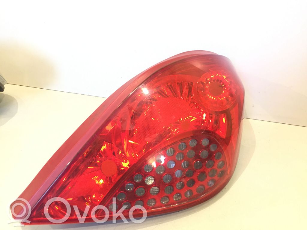Peugeot 207 CC Lampa tylna 