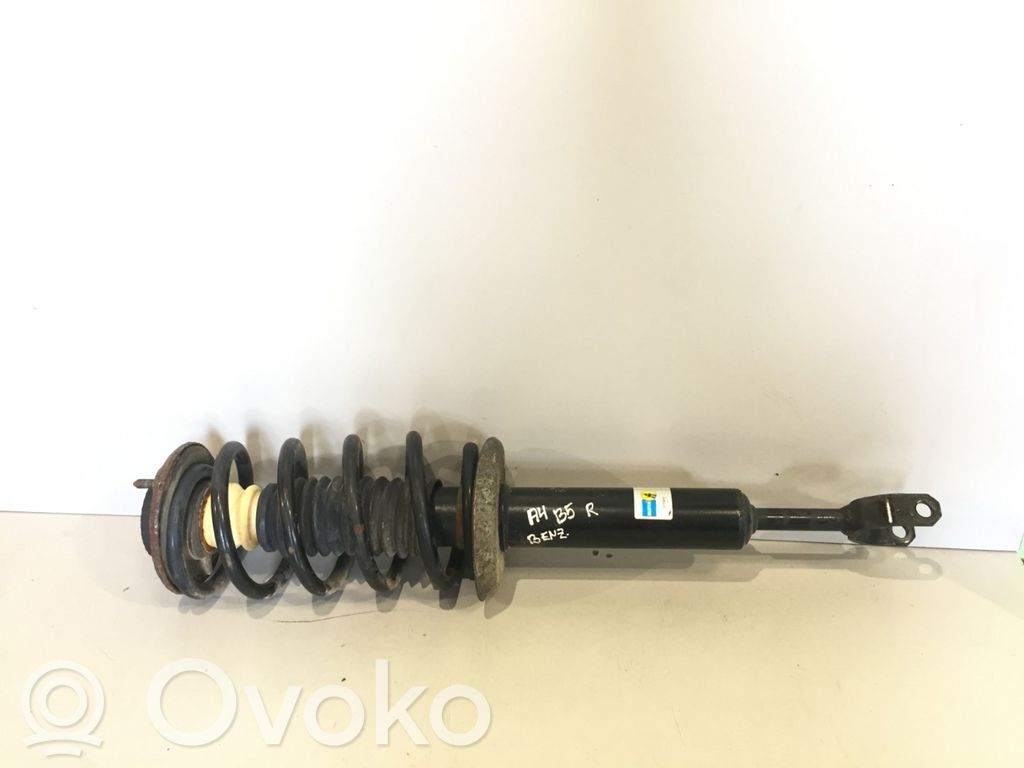 Audi A4 S4 B5 8D Amortyzator osi przedniej ze sprężyną 