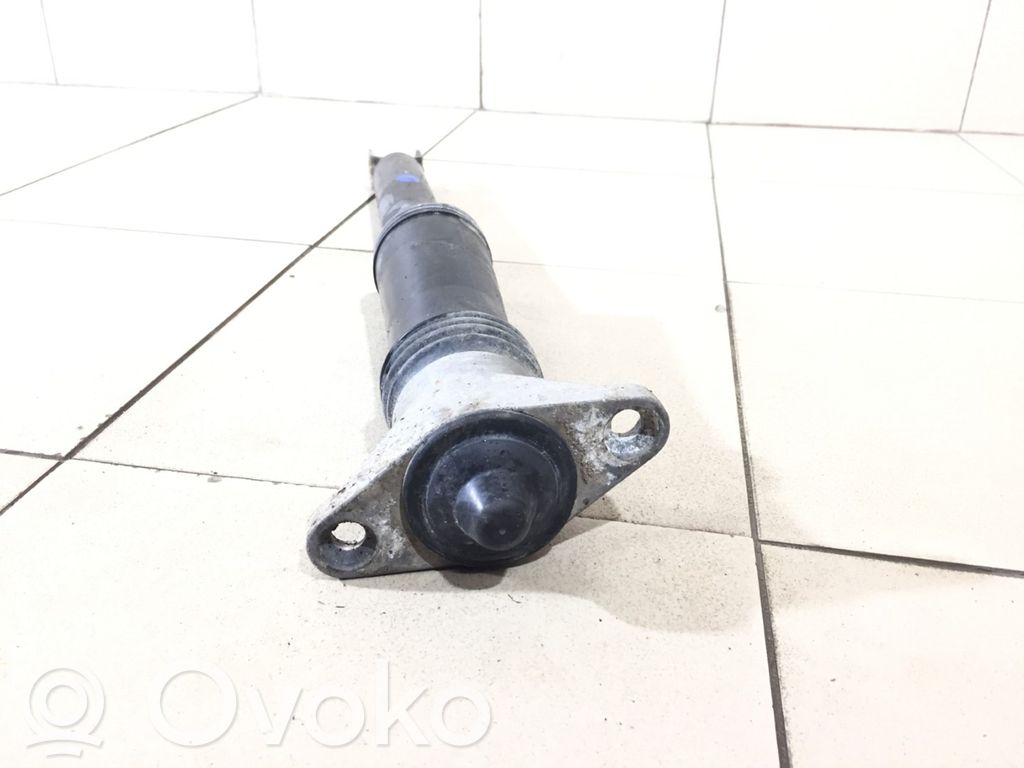 Hyundai i30 Amortyzator tylny 