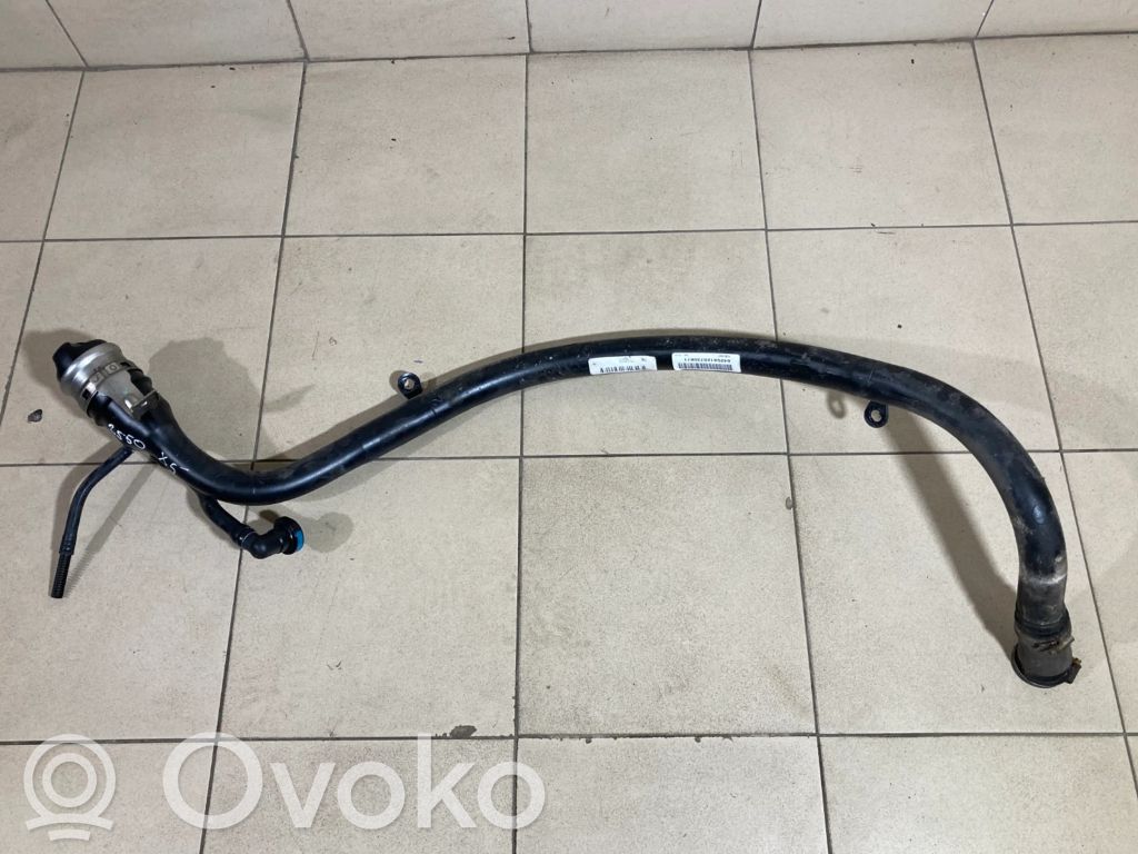 BMW X5 E70 Einfüllstutzen Kraftstofftank 