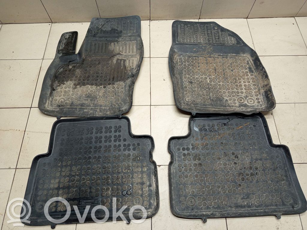 Car floor mat set