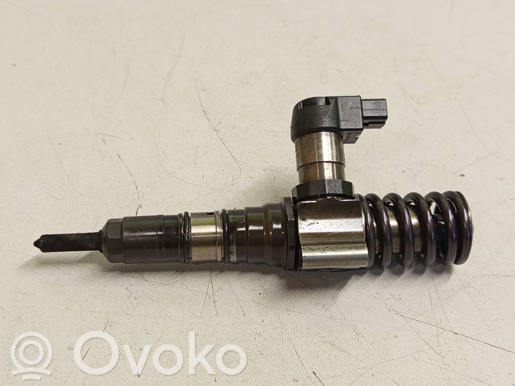 Inyector de combustible   073D,03G130