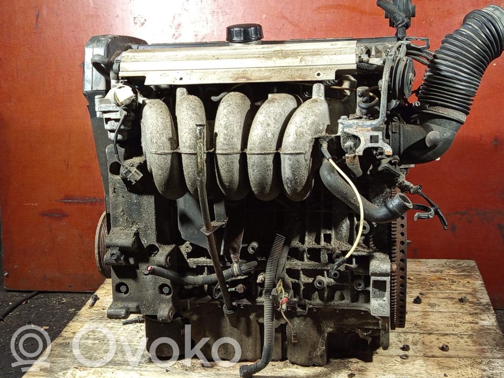 Volvo 850 Dzinējs 