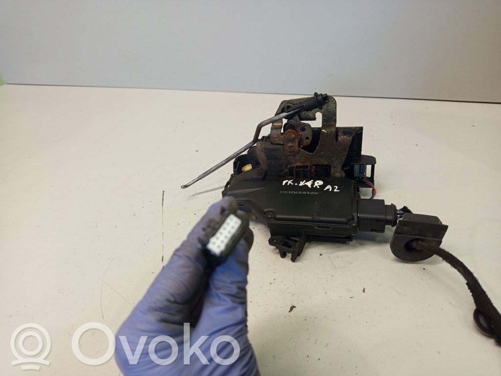 Audi A2 Front door lock 