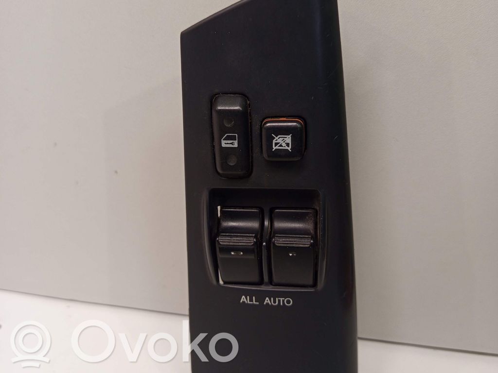 Electric window control switch   848200F040,543555669D,37075C297B06