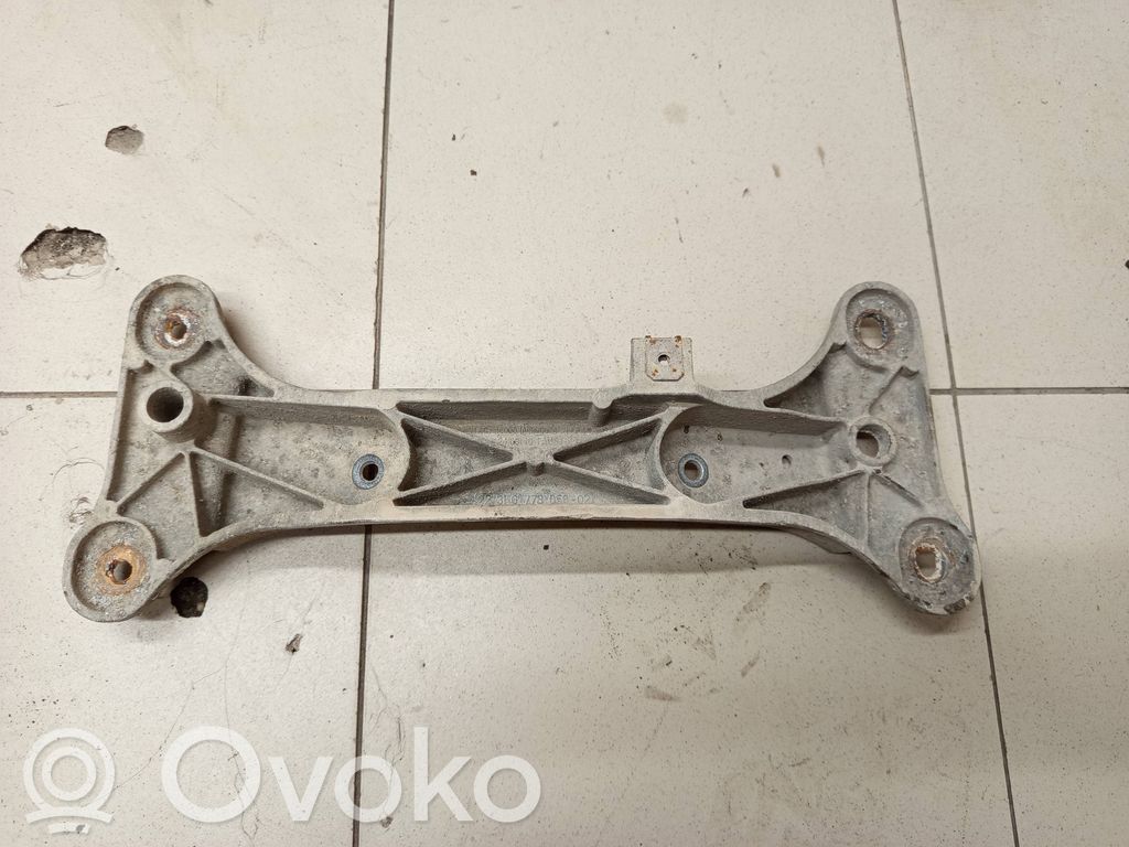 Gearbox mounting bracket   6778058