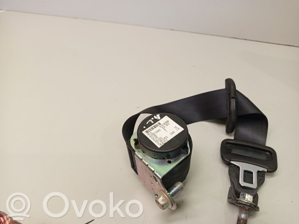 Isuzu D-Max Cinturón trasero 