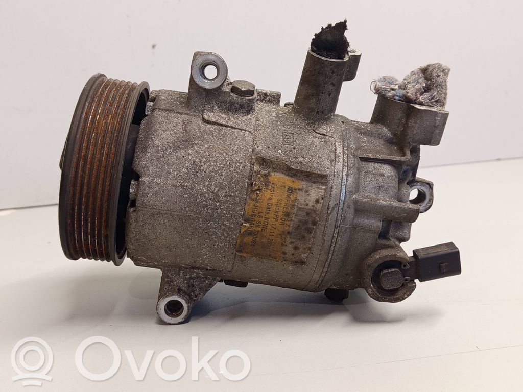 Volkswagen PASSAT B7 Air conditioning (A/C) compressor (pump) 