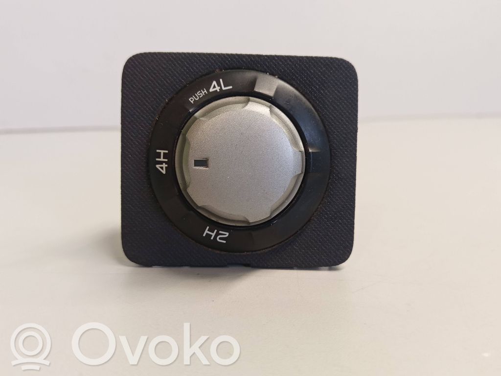 Isuzu D-Max Differential lock switch 