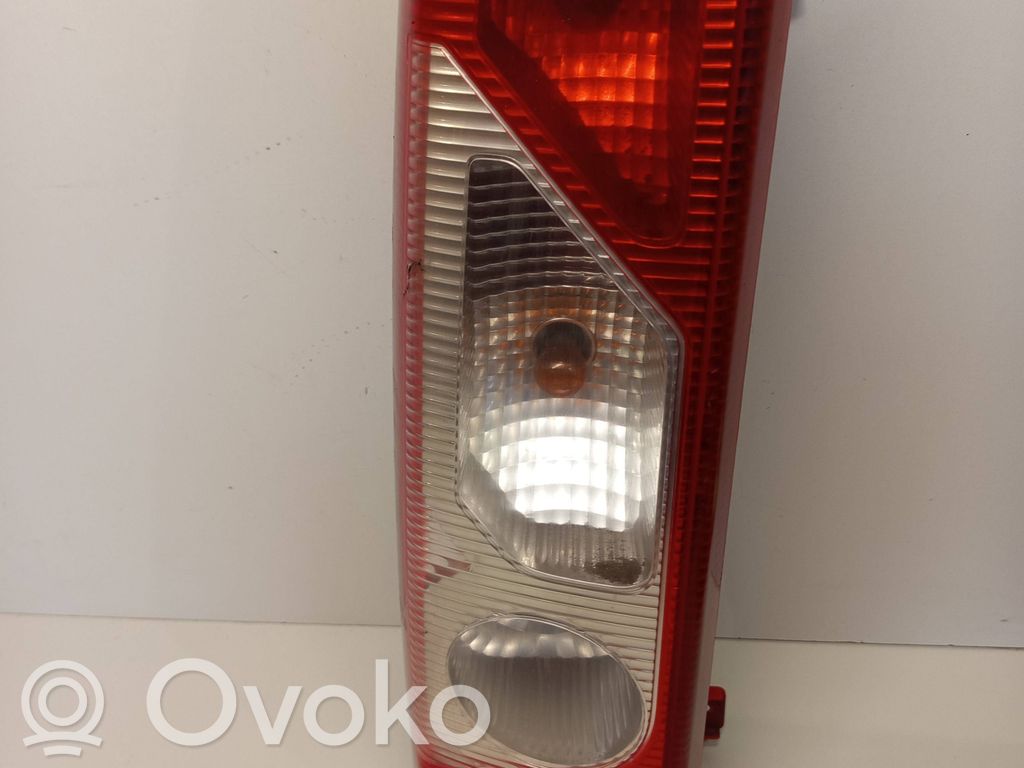 Citroen Jumpy Aizmugurējais lukturis virsbūvē 