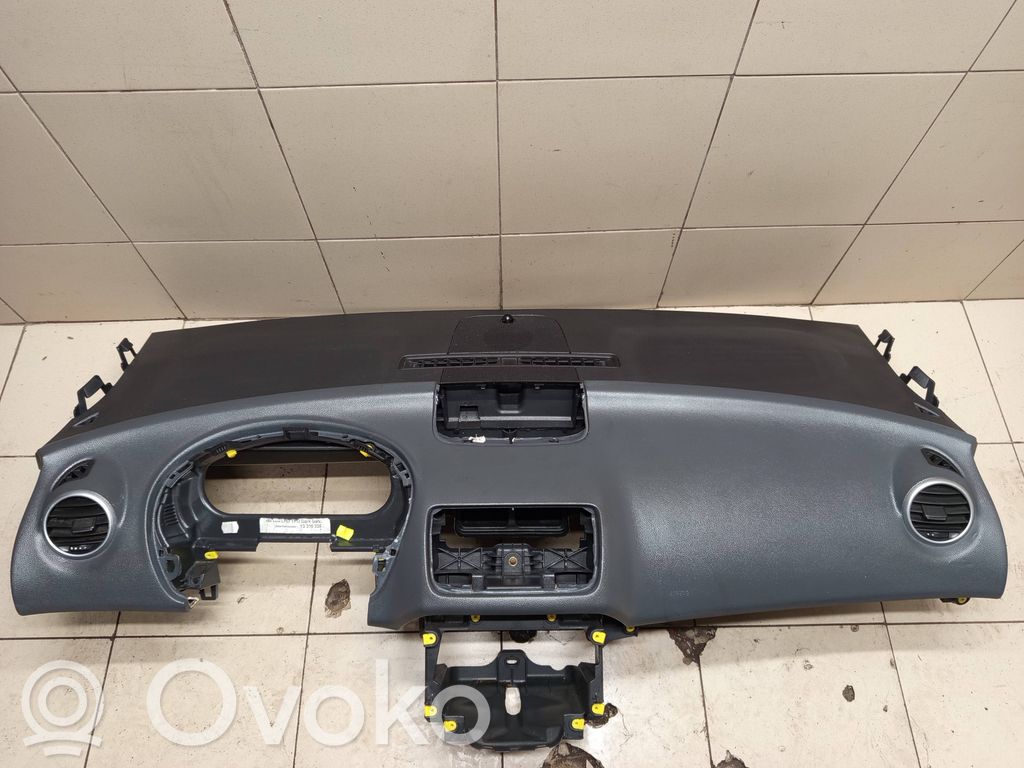 Opel Meriva B Панель 