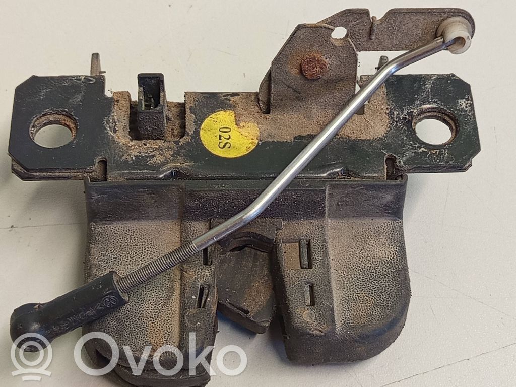 Volkswagen Caddy Bagažinės spyna 