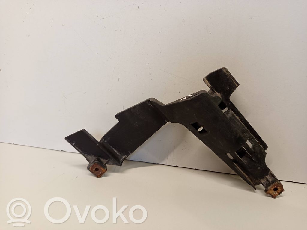 Headlight/headlamp mounting bracket   1301073018