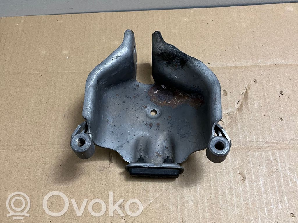 Audi A7 S7 4G Engine mounting bracket 
