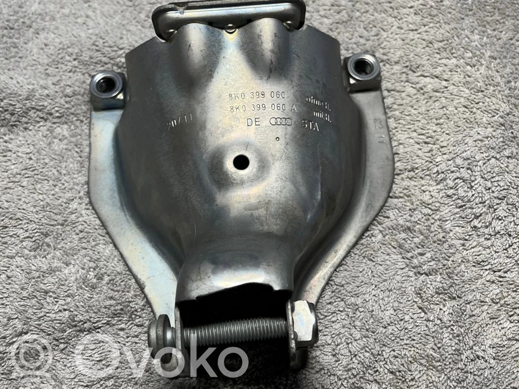 Audi A5 8T 8F Engine mounting bracket 