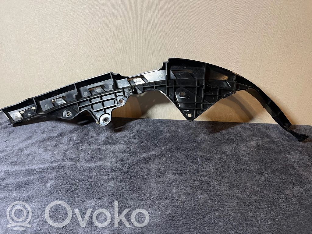 Chrysler Pacifica Headlight/headlamp mounting bracket 