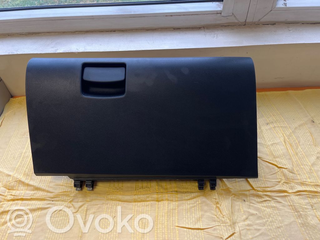 Guantera   S15602860