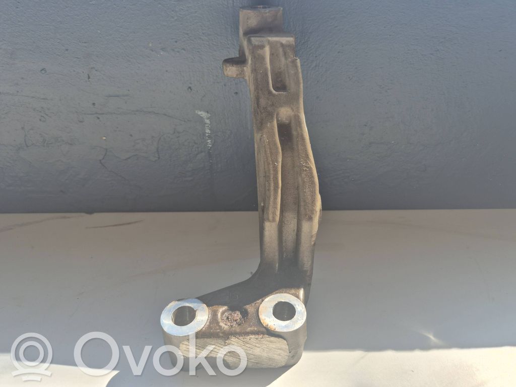 Steering rack mounting bracket   S033A