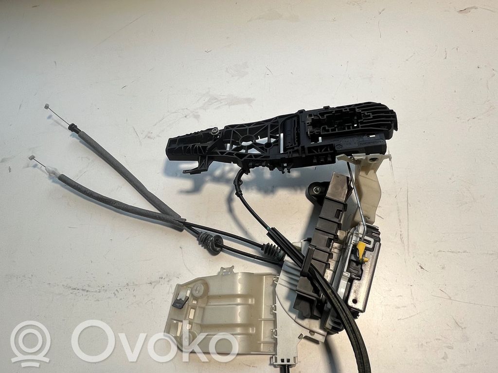 Fiat 500X Coupe door lock (next to the handle) 