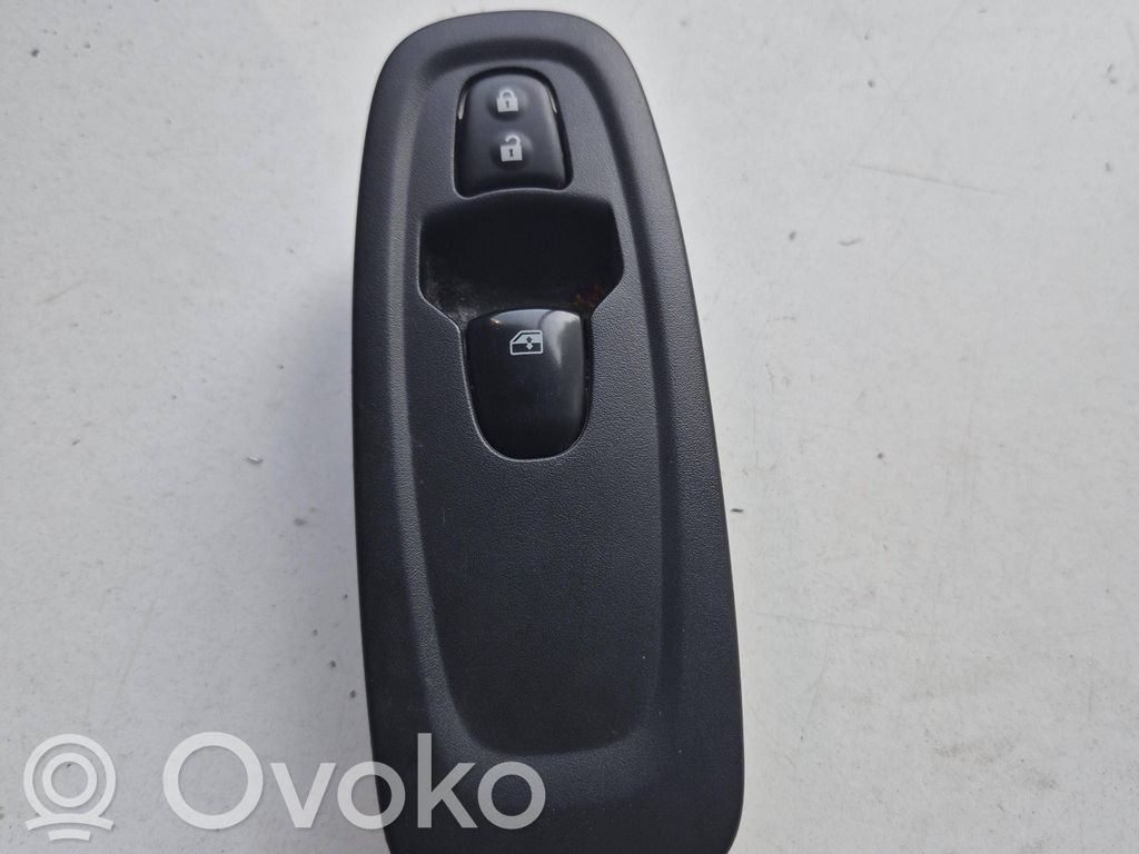Renault Kadjar Electric window control switch 