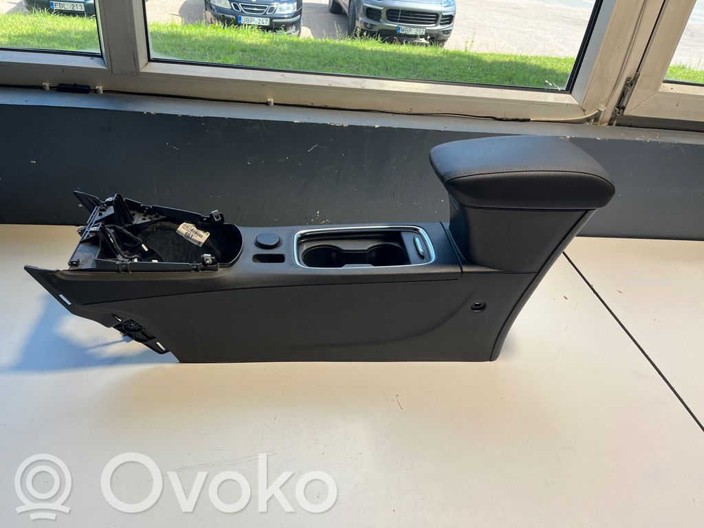 Opel Astra K Centrinė konsolė 