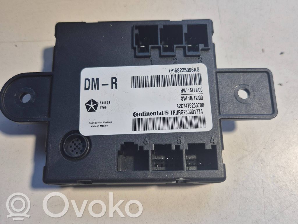 Chrysler Pacifica Door control unit/module 