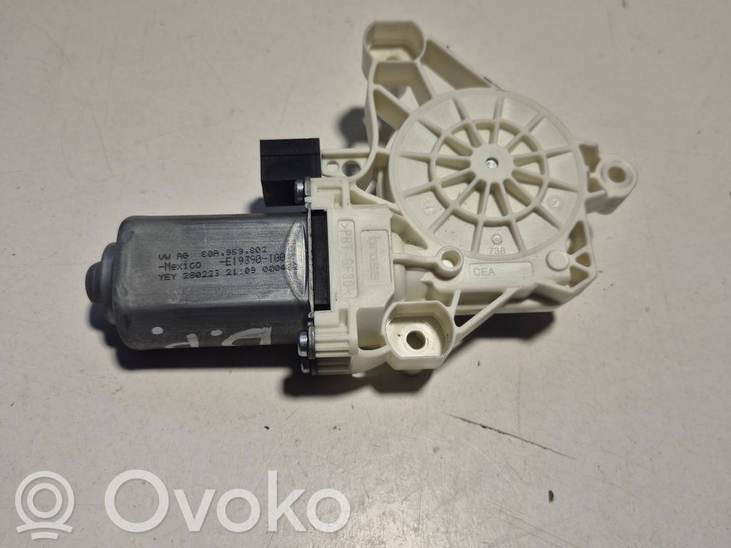 Volkswagen Jetta VII Motor macara geam ușă față 