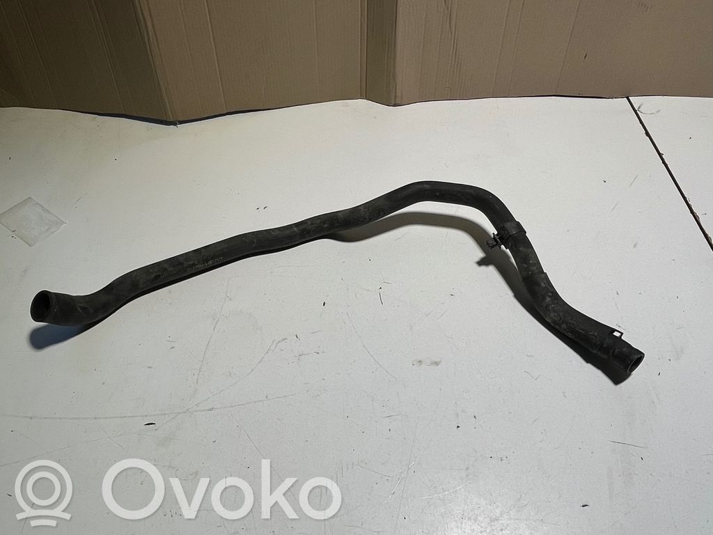 Mazda 3 Coolant pipe/hose 