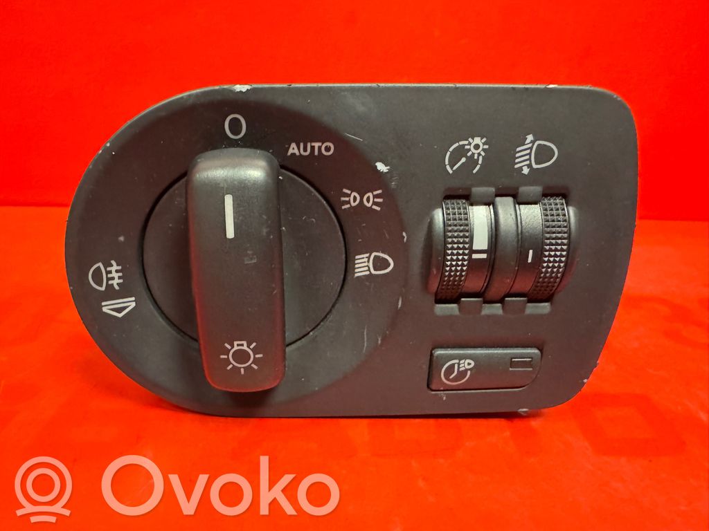 Audi A3 S3 8P Light switch 