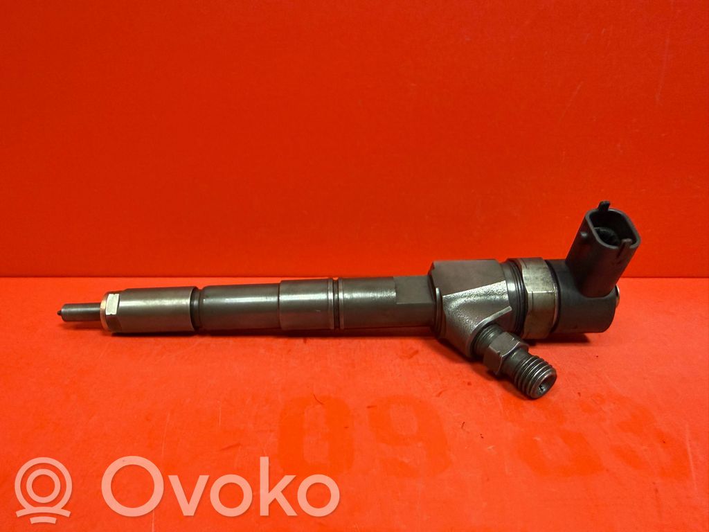 Opel Zafira B Inyector de combustible 
