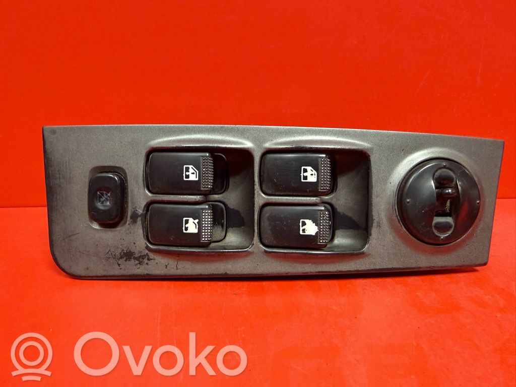 Hyundai Matrix Electric window control switch 