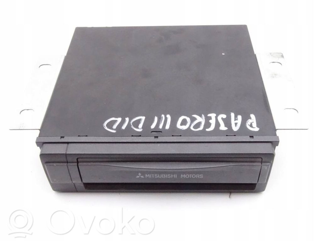 Mitsubishi Pajero Radio/CD/DVD/GPS head unit 