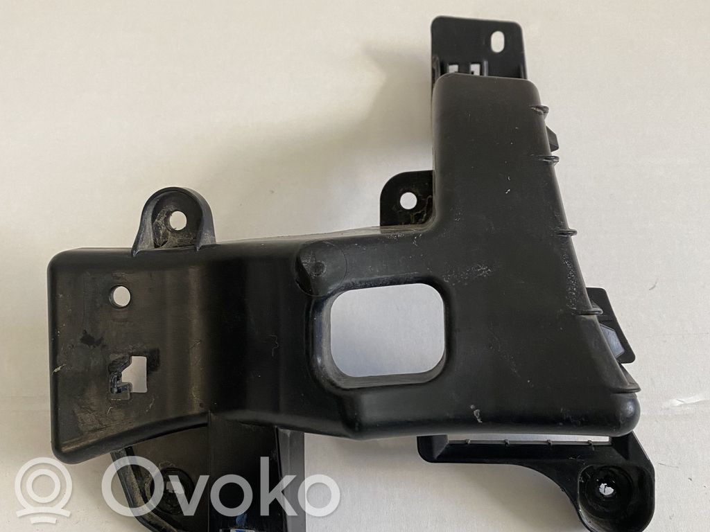 Rear bumper mounting bracket   68244465AA