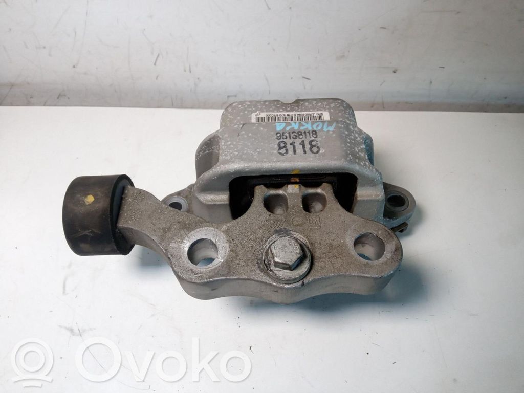 Opel Mokka Engine mount bracket 