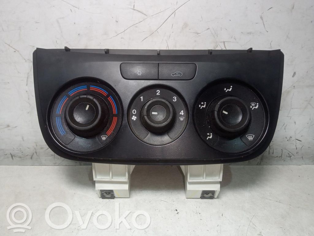 Climate control unit   SINREFERENCIA