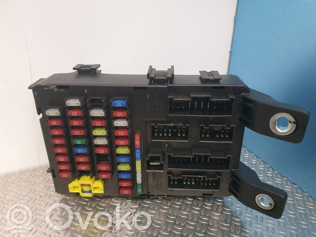 KIA Rio Módulo de fusible 