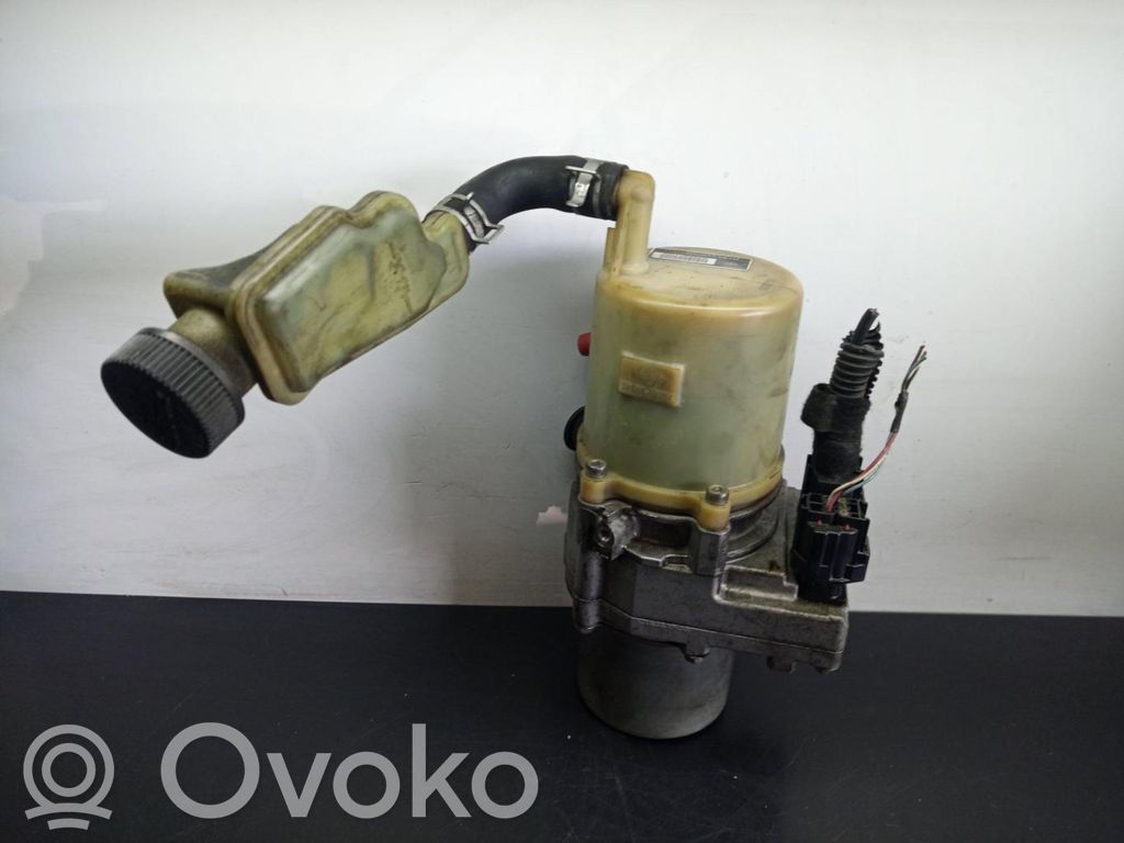 Mazda 3 II Power steering pump 