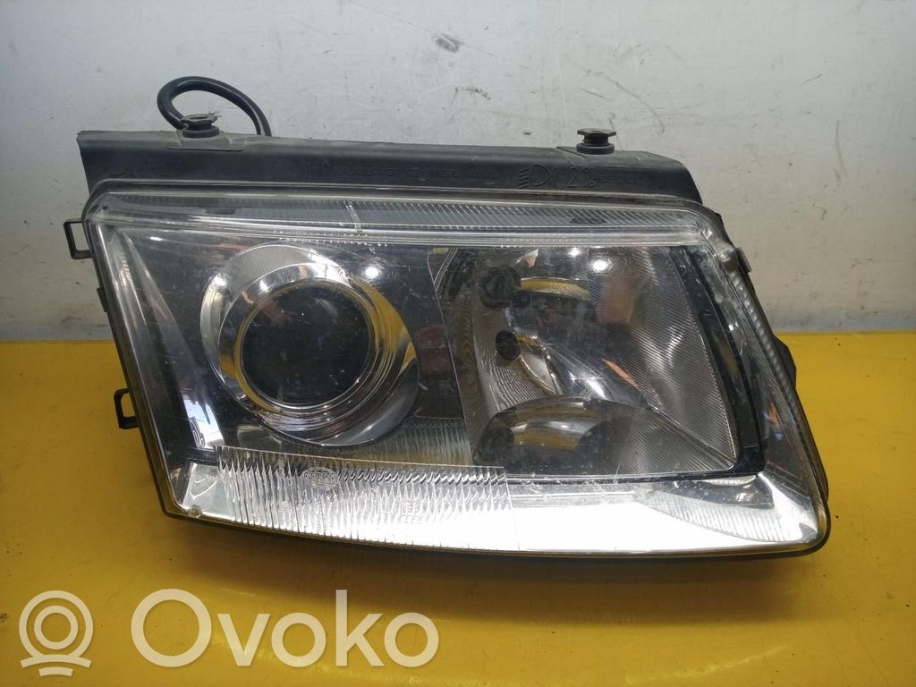 Volkswagen PASSAT Faro/fanale 