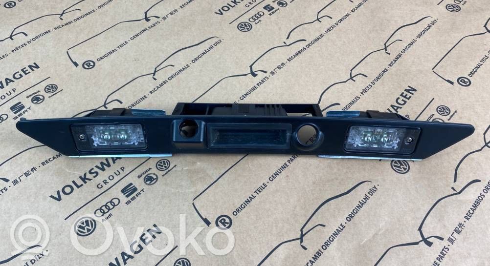Audi A8 S8 D4 4H Trunk door license plate light bar 