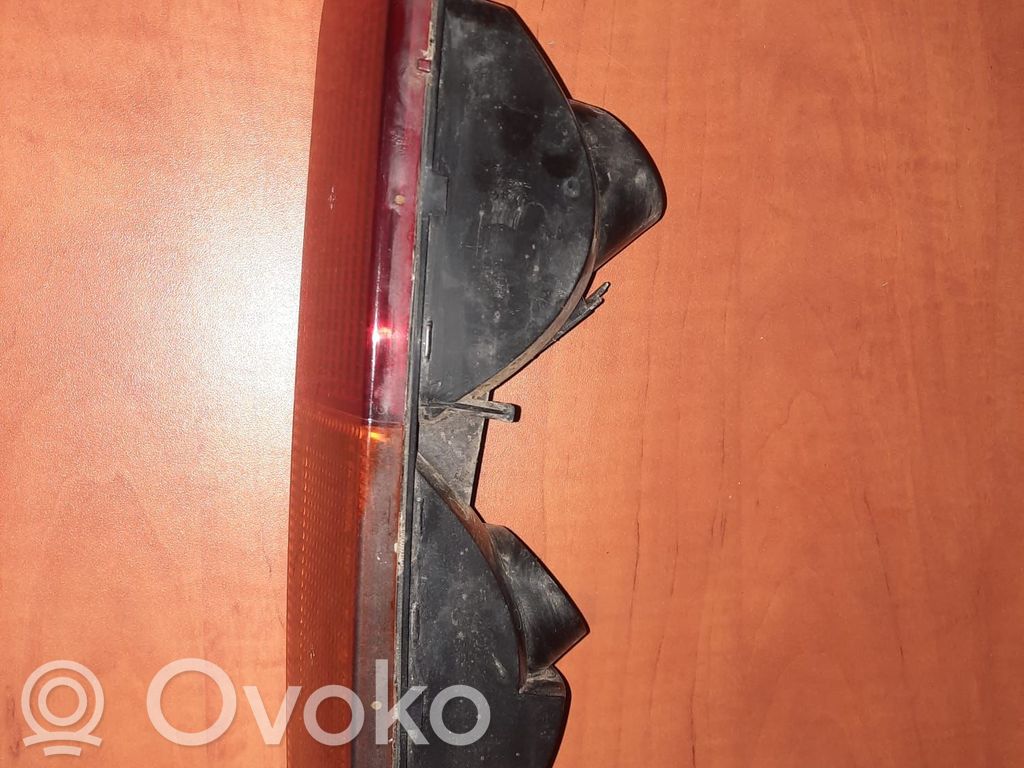 Land Rover Freelander Aizmugures bufera gaisma 